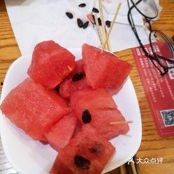 和平里吃瓜,夏日吃瓜盛宴，共享清凉时光