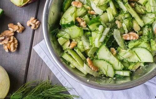 吃瓜心脏疼,揭秘网络热议背后的心理真相