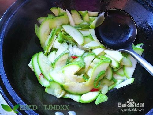 烧瓜干怎么吃,烧瓜干的多重美味吃法探索