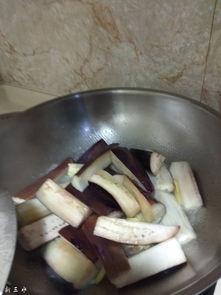 吃货吃茄瓜视频,吃货视频带你领略美味茄瓜的魅力