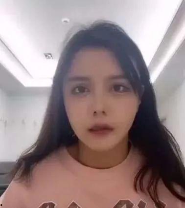 妈妈直播吃瓜,趣味横生，网友直呼“太香了”！