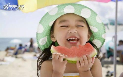 带你吃瓜人类小孩