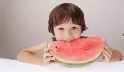 王豆豆吃瓜,揭秘娱乐圈背后的那些事儿