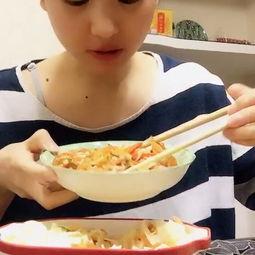 小角瓜酱怎么吃视频,小角瓜酱的多彩食法揭秘