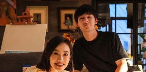 屋顶吃瓜张雨剑,张雨剑演绎夏日青春