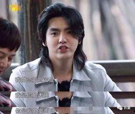 吃恋情被爆瓜,明星恋情曝光，甜蜜瞬间引网友热议