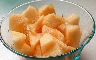 吃哈密瓜把喉咙吃坏了,喉咙不适成遗憾