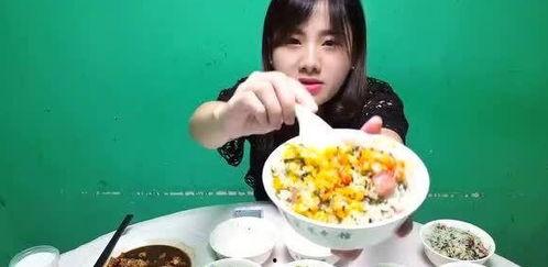 密子君吃瓜西西,趣味横生美食之旅